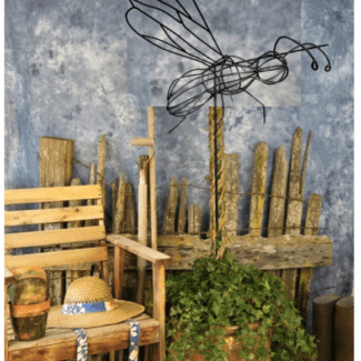 Bumble Bee DIY Shaping Topiary | TOPIARYTREE.NET