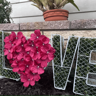 LOVE Topiary Letters | TOPIARYTREE.NET