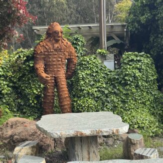 BIG FOOT Hand Made Using Scrap Metal, Spanish Style | TOPIARYTREE.NET
