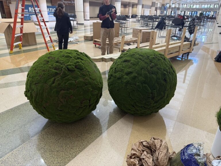 Outdoor Design Trends: Decorating With Large Artificial Topiary Balls Year-Round