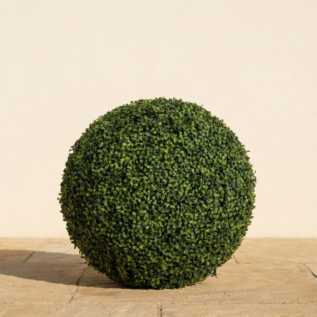 24 in Outdoor Boxwood Ball Topiary