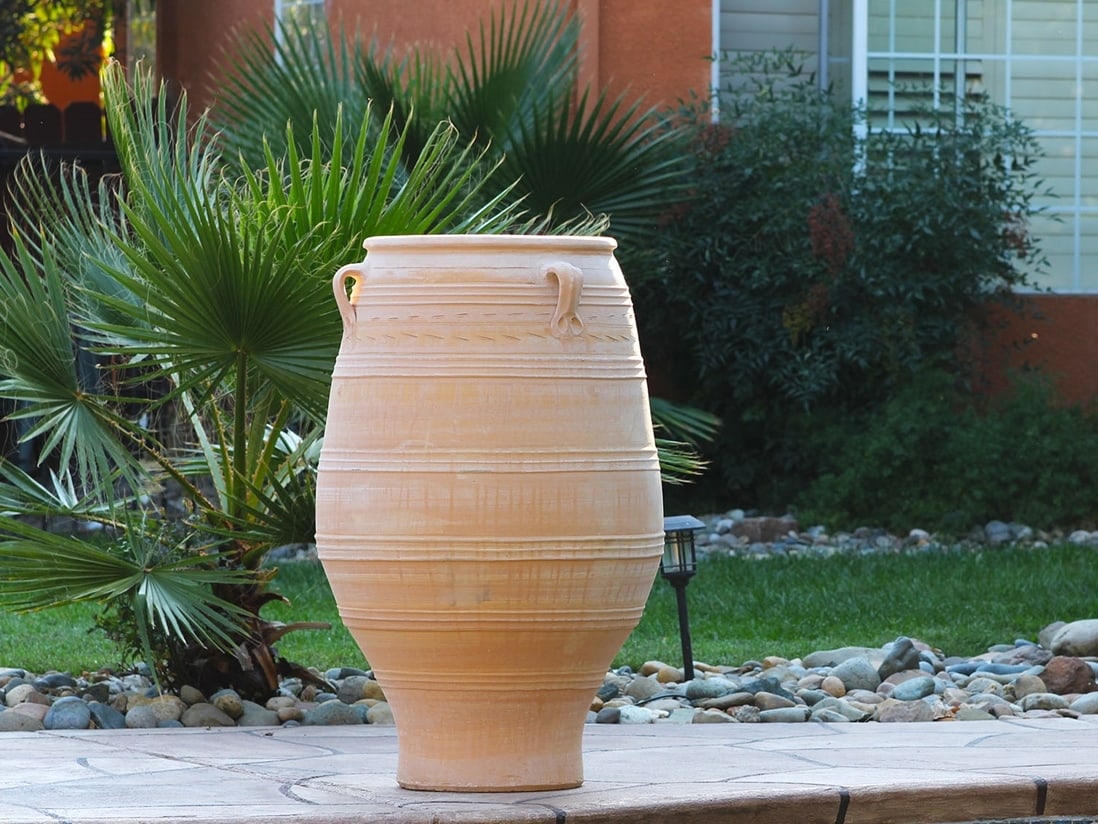 Pithari Urn