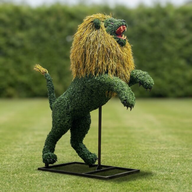 9-Foot Rearing Lion Topiary