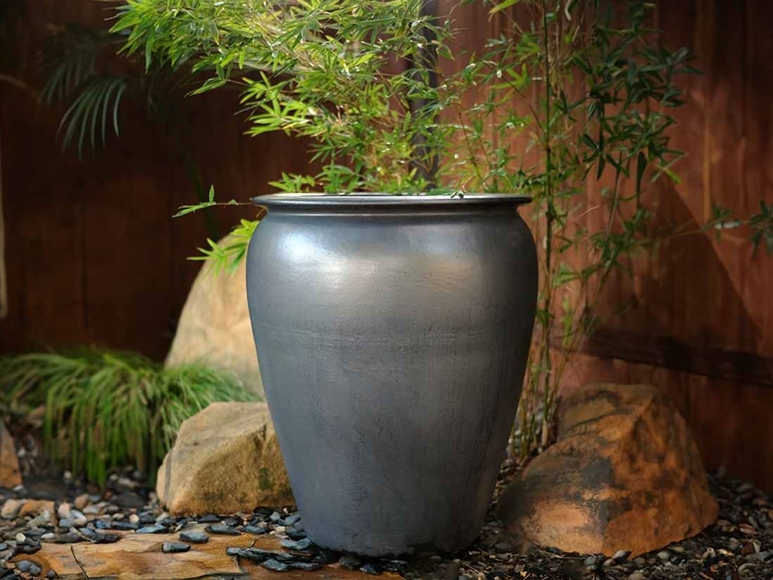 Urn Smooth Finished Urn Smooth Finished