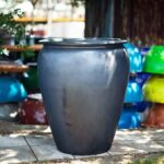 Urn Smooth Finished — Matte Black