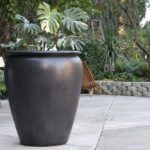 Urn Smooth Finished — Matte Black