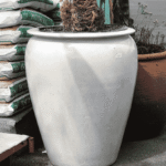 Urn Smooth Finished — White White