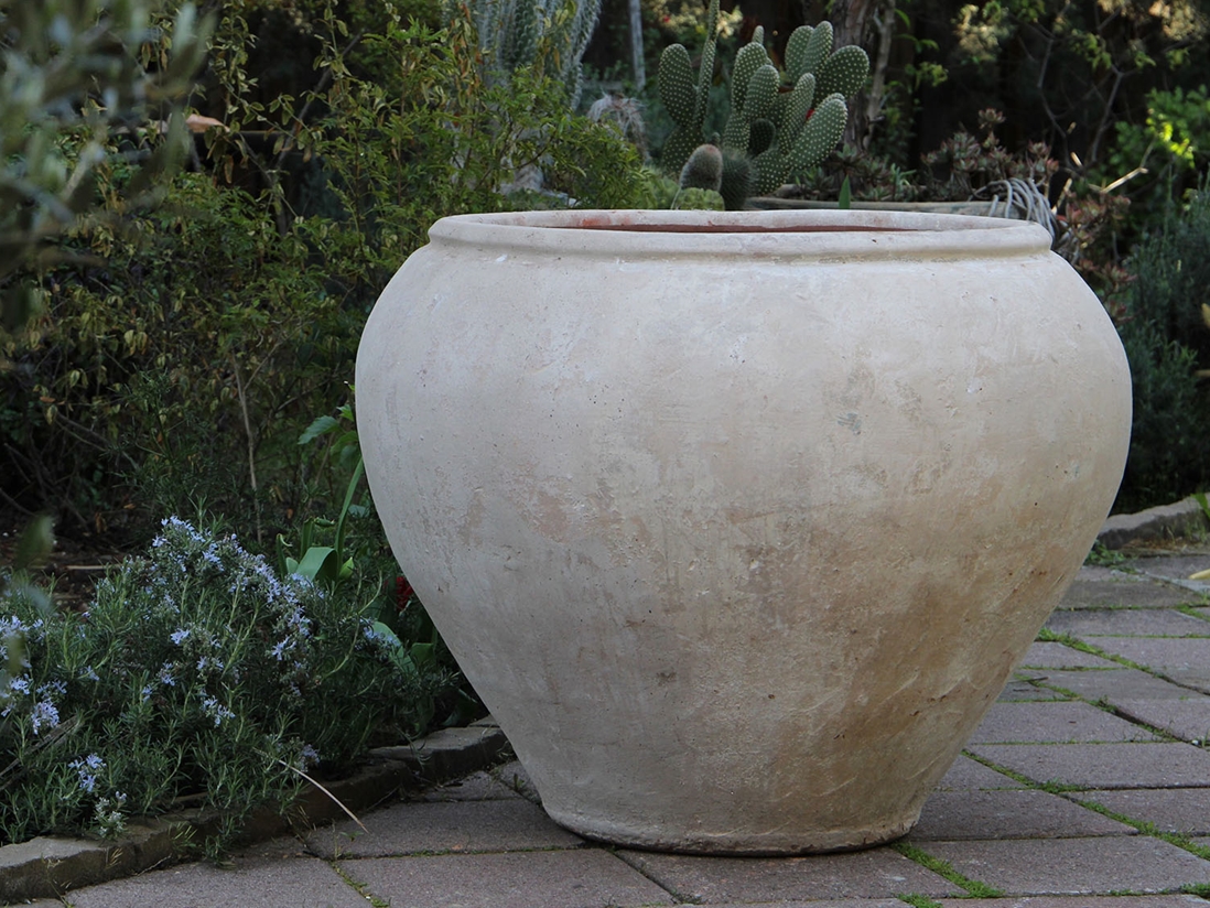 Chateau Broad Jar