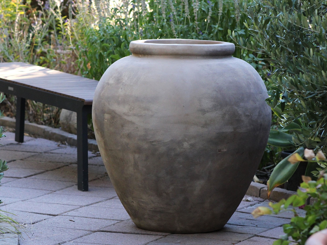 Chateau Jar