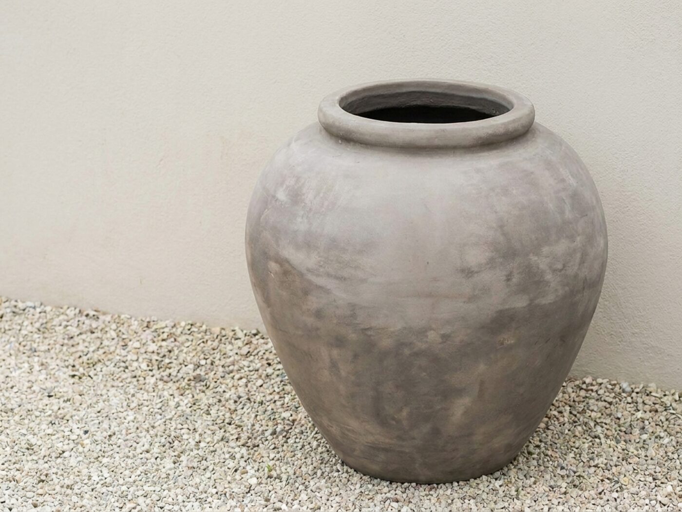 What Size Planter Does a Topiary Need?