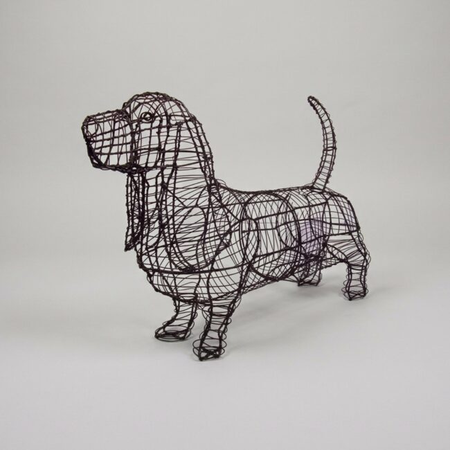 Basset Hound Topiary Wire Frame, 21 x 32 x 10 in