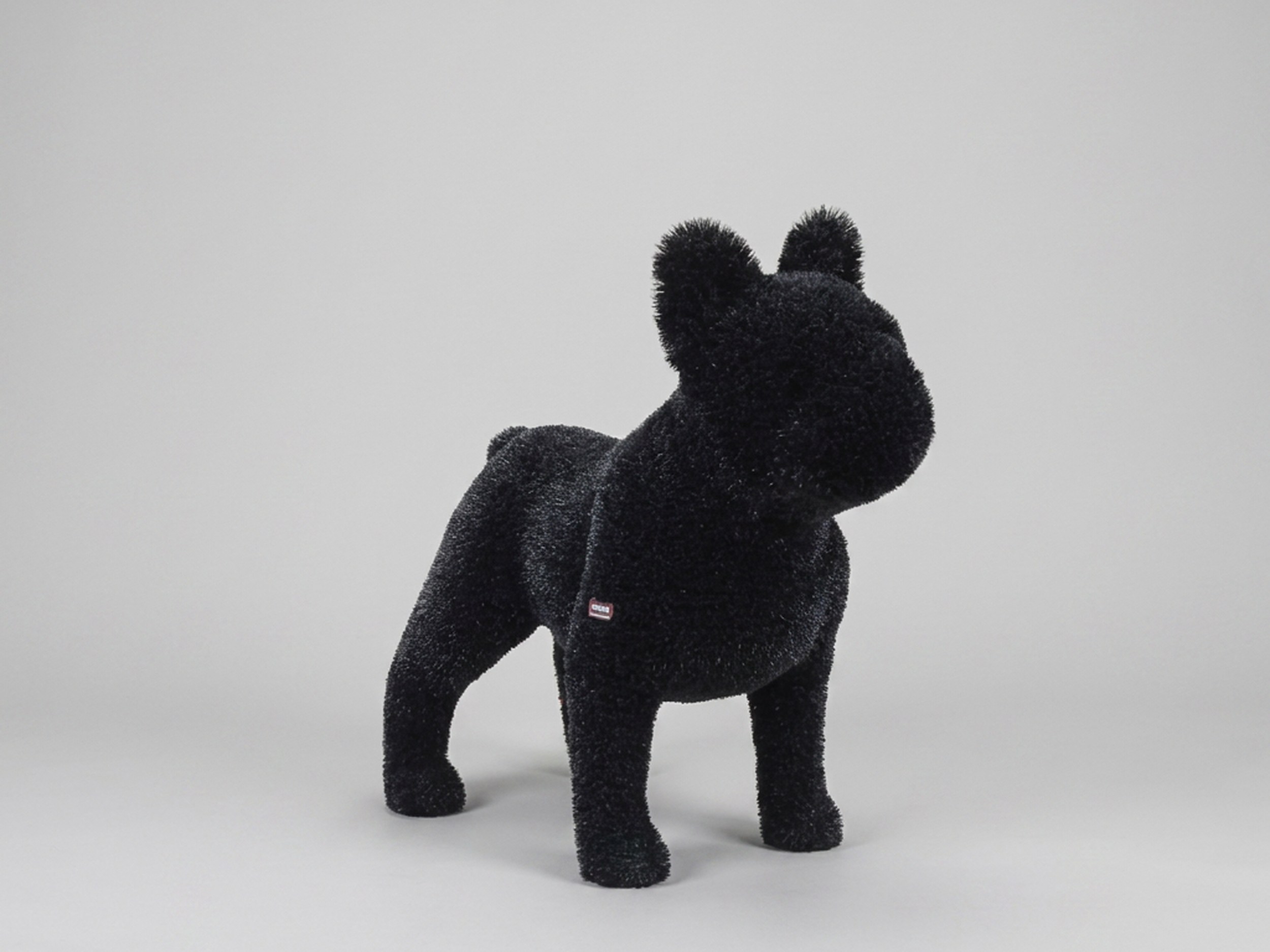 Black Dog Topiary, 4.1 ft