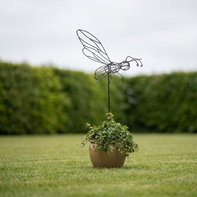Bumble Bee DIY Shaping Topiary