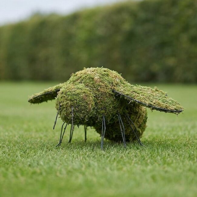 Mossed Bumblebee Topiary, 6 In