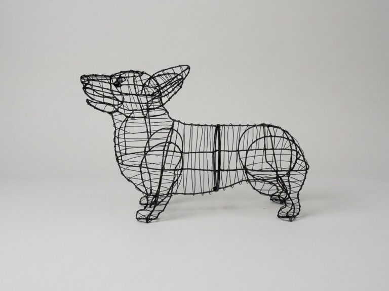 Corgi Topiary Frame, 17 in.