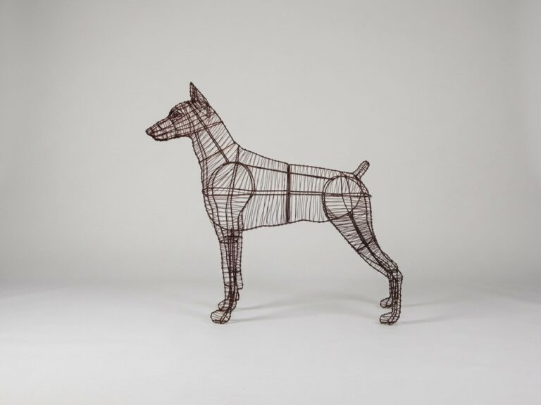 Doberman Topiary, 36 Inch (Wire Frame)