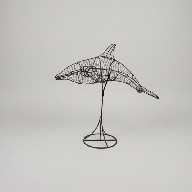 Dolphin Topiary Frame, 19–33 in