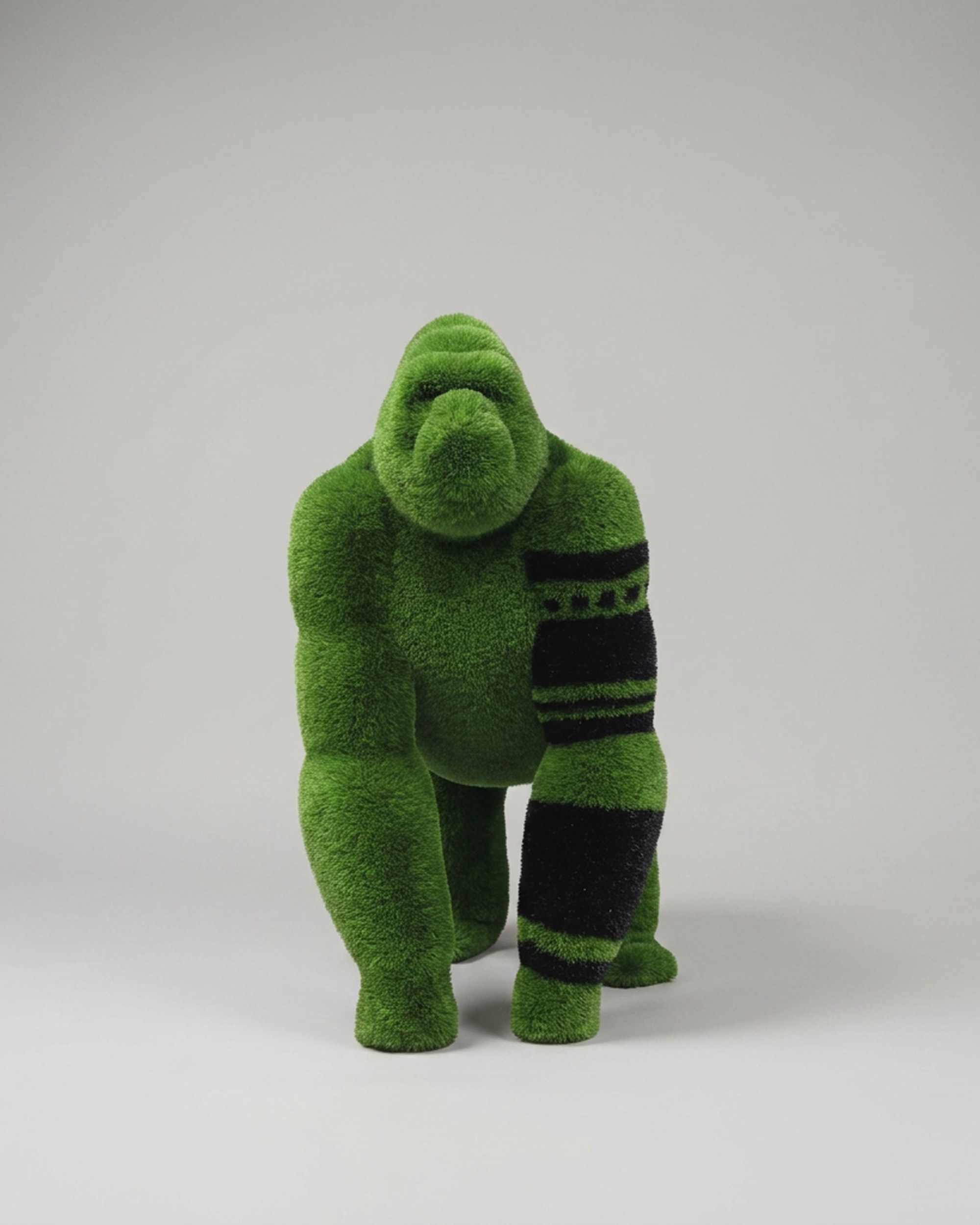 Kneeling Gorilla Topiary, 6.07 ft