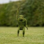 Hanging Monkey Topiary, 39 Inch (Mossed)