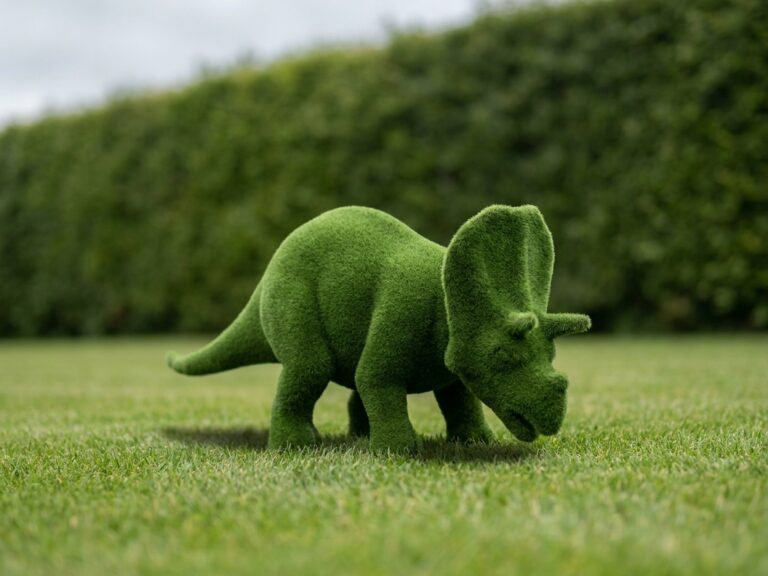 Artificial topiary