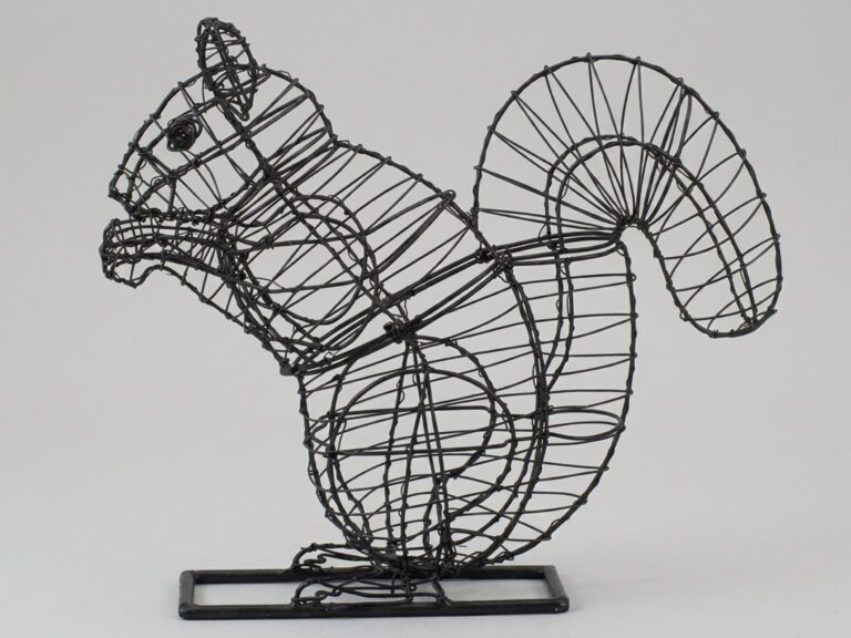 Squirrel Wire Frame Topiary, 18 in