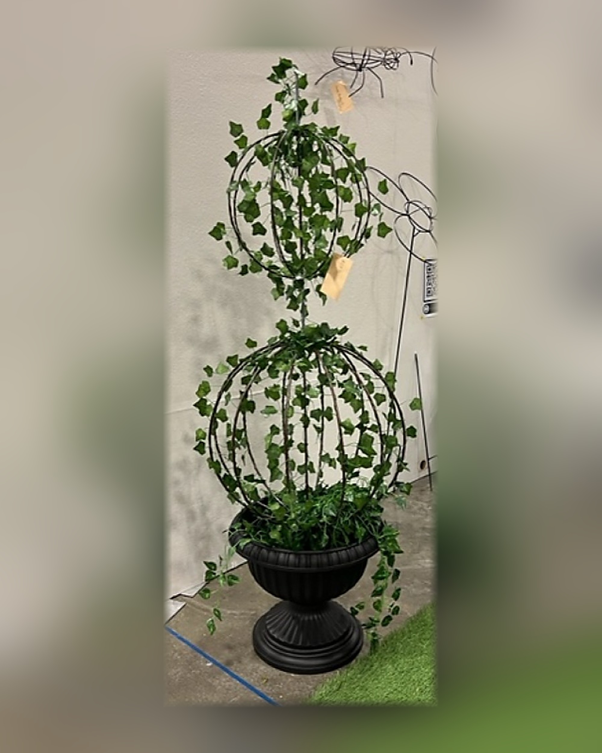 Stackable Ball Topiary, Wire frame Stackable Ball Topiary, Wire frame