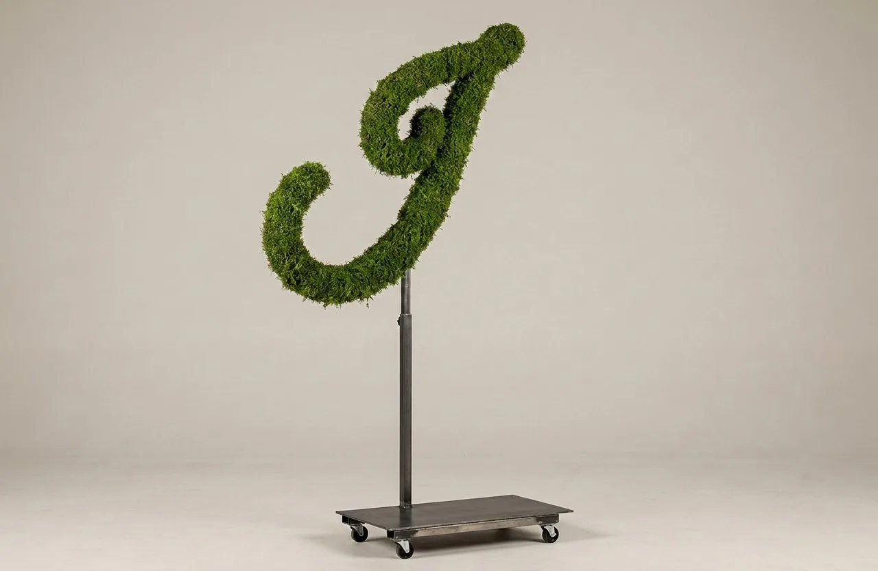 Monogram Letter I Topiary Frame, 72–90 in Monogram Letter I Topiary Frame, 72–90 in