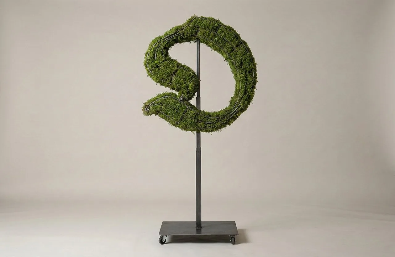 Monogram Letter O Topiary Frame, 72–90 in Monogram Letter O Topiary Frame, 72–90 in